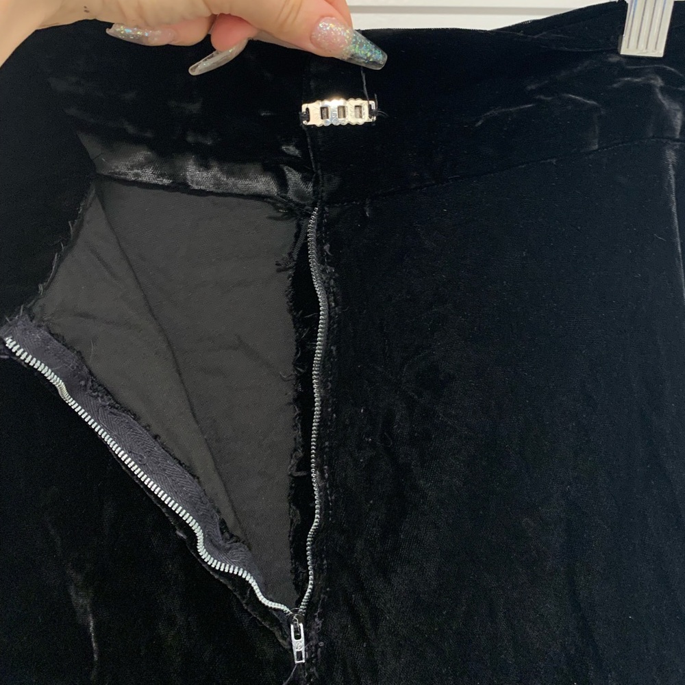Vintage 70s long velvet black skirt - Picture 7 of 11